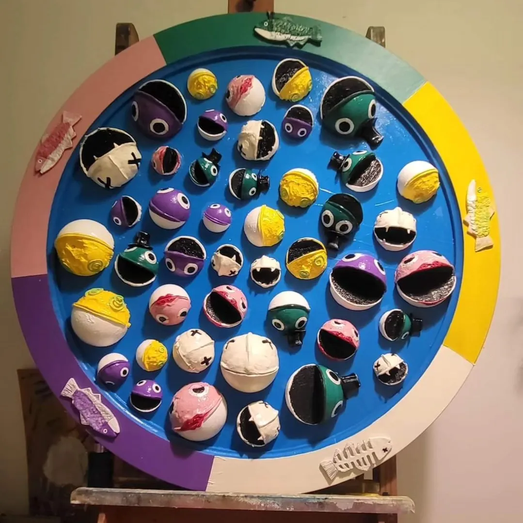Pesca magnetica (Magnetisches Angeln), Polystyrol und Acryl auf Leinwand von Federico Carminati, 2024