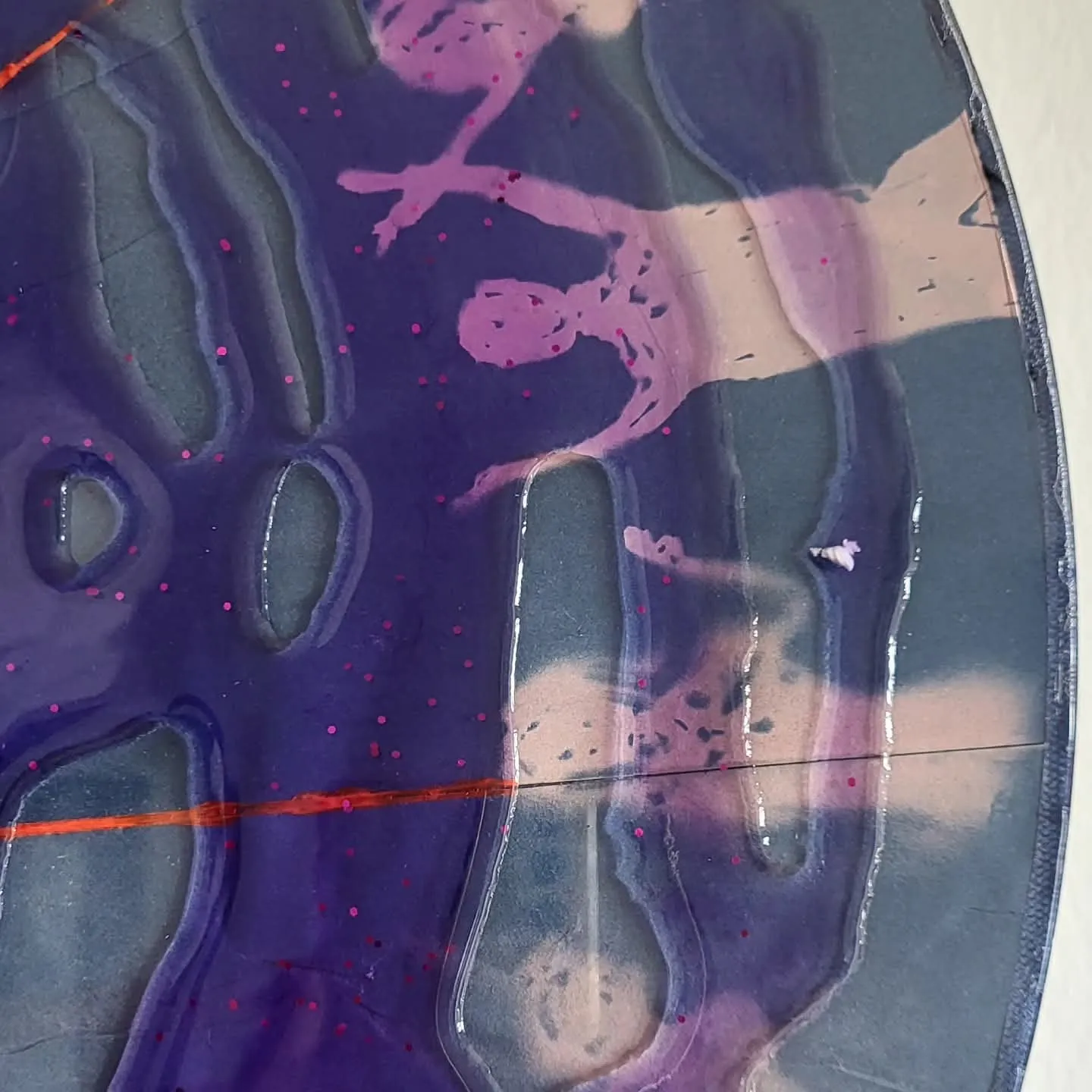 Detail von Purple disco party (2)